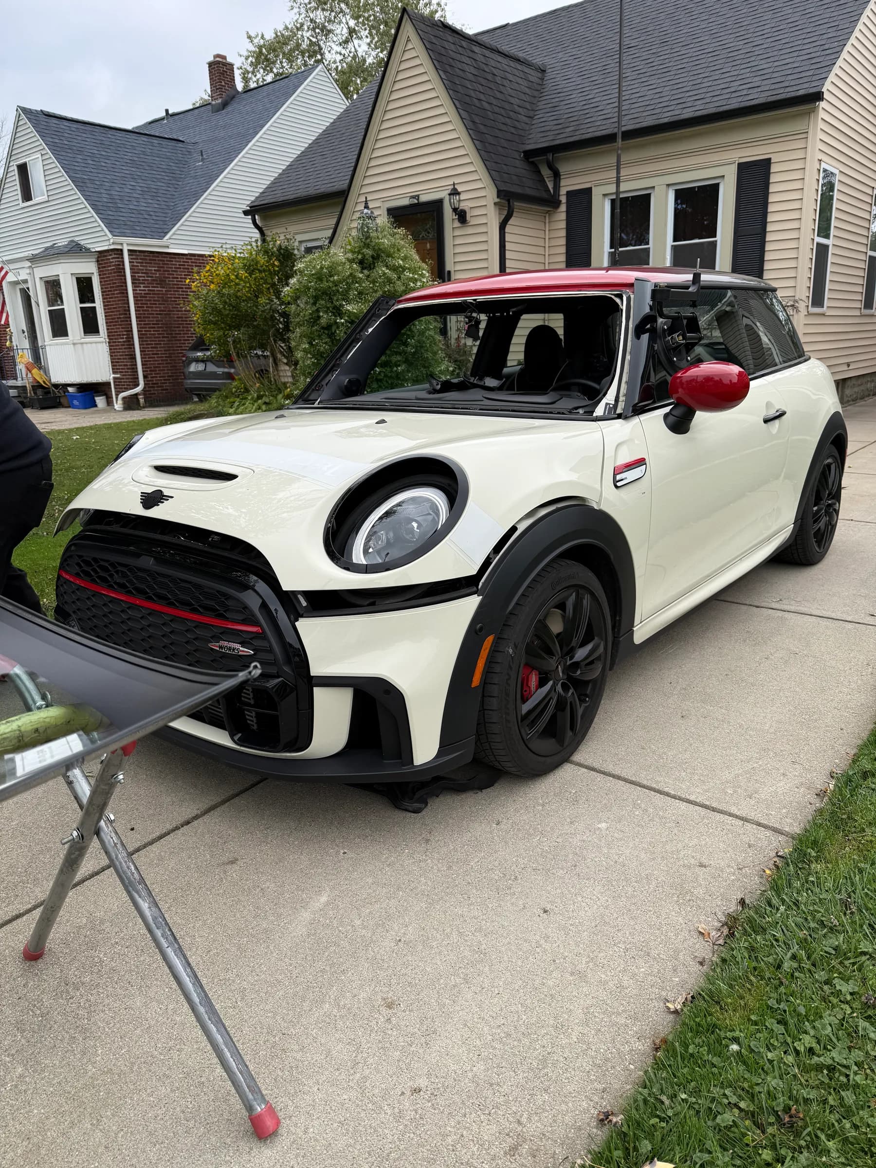 Pat the Hat, a 2023 John Cooper Works Hardtop